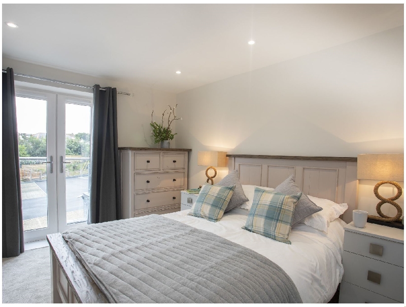 Click here for more about Sea Breeze