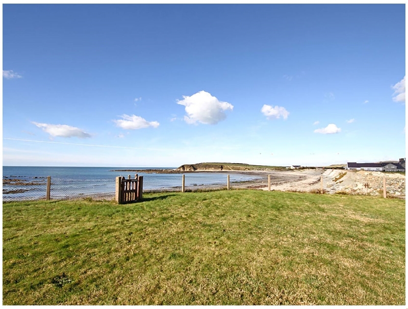 Click here for more about Beach House - Dryll-Y-Gro