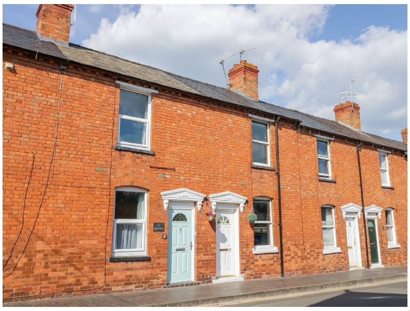 Click here for more about Midsummer Cottage