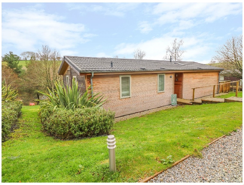 Click here for more about 9 Lake View