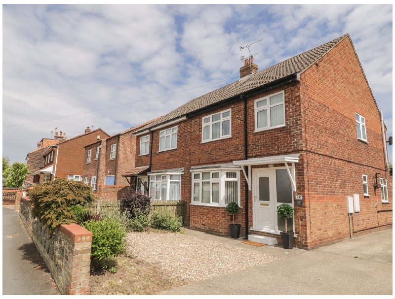 Click here for more about Lilly May Cottage