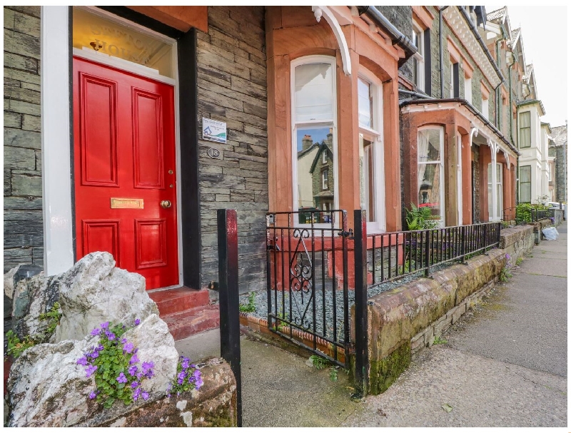 Sefton House a british holiday cottage for 8 in , 