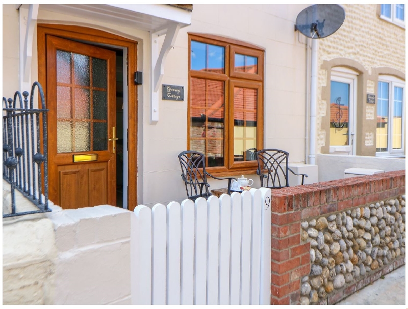 Click here for more about Gansey Cottage
