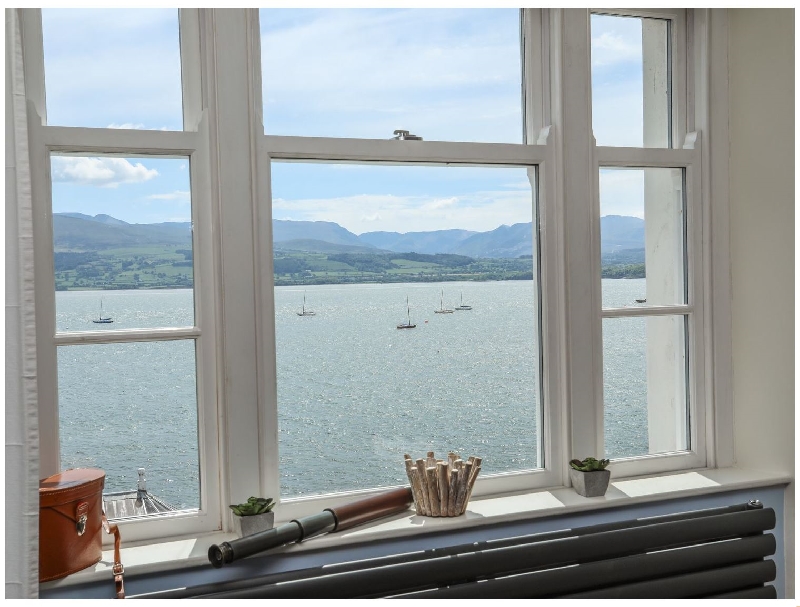 Gadlys House - Beau View a british holiday cottage for 6 in , 