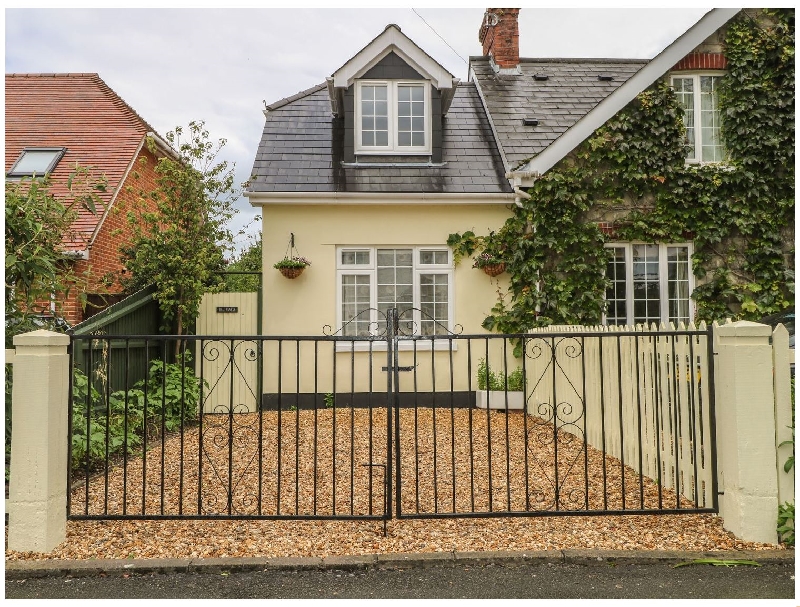 Click here for more about Beau Annexe