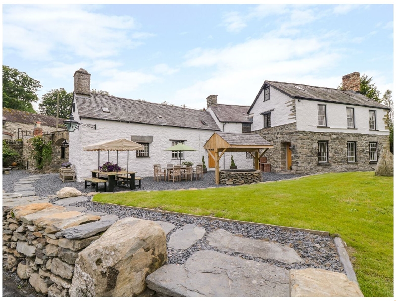 The Druids a british holiday cottage for 22 in ,