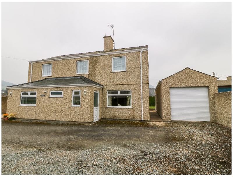 Peredur a british holiday cottage for 7 in , 