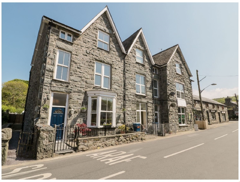 Angorfa a british holiday cottage for 8 in ,