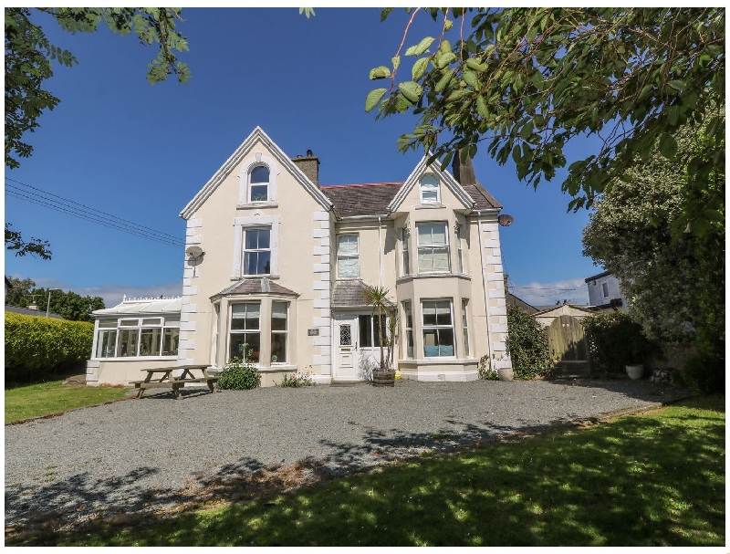 Bryn Rhosyn a british holiday cottage for 10 in , 