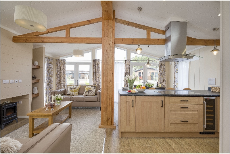 Click here for more about Hideaway Lodge