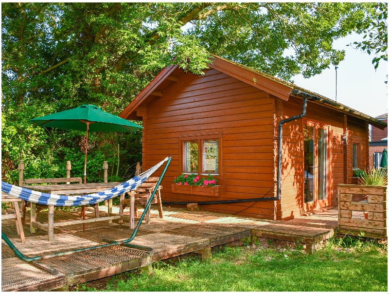 Orchard Cabin a british holiday cottage for 2 in , 
