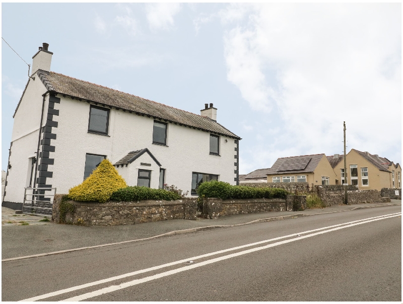 Tyn Y Berth a british holiday cottage for 6 in ,