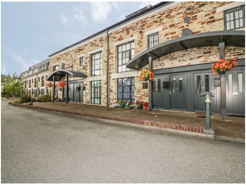 Click here for more about 46 Brunel Quays