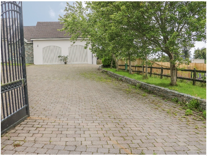 Rosnacarthna  More Apartment a british holiday cottage for 4 in , 