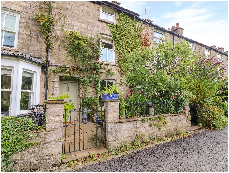 Click here for more about 10 Castle Crescent
