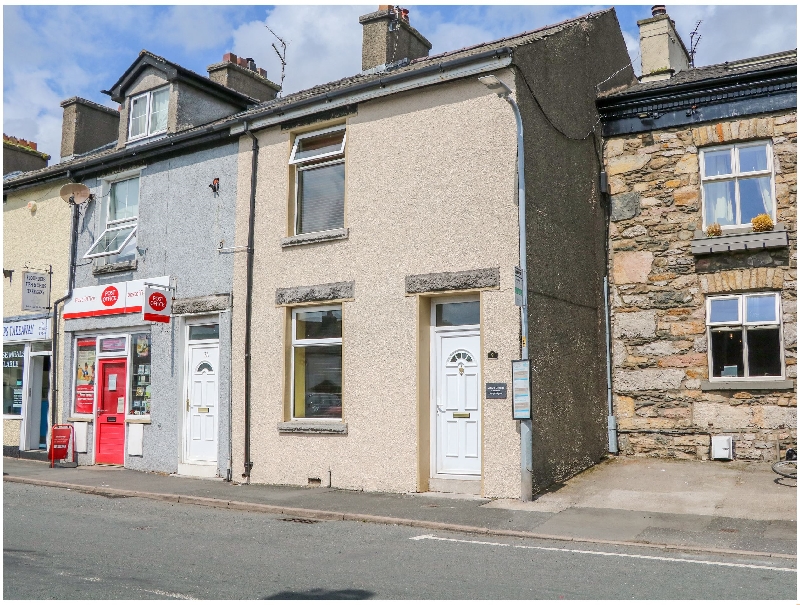 Click here for more about Molly's Cottage