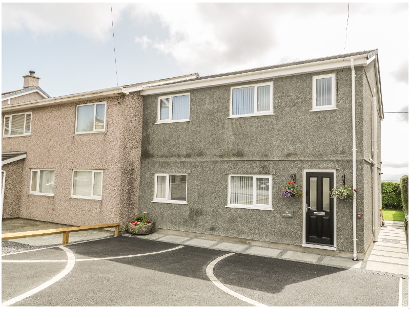 Gwel Eryri a british holiday cottage for 6 in ,