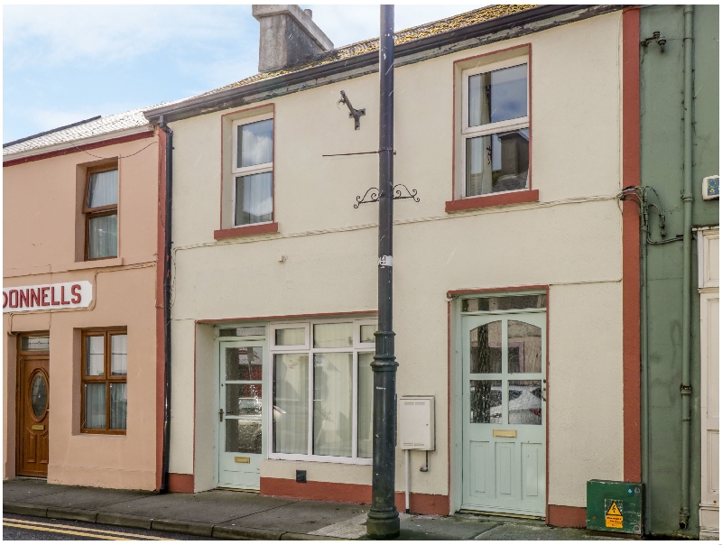 Glebe House a british holiday cottage for 8 in , 