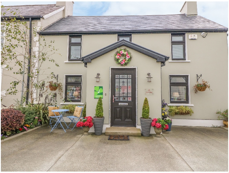 Nono's Cottage a british holiday cottage for 4 in , 