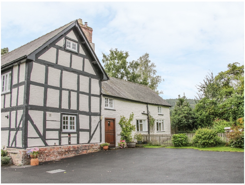 Click here for more about Chimney Cottage