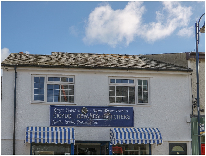 Click here for more about Riverview Apartment