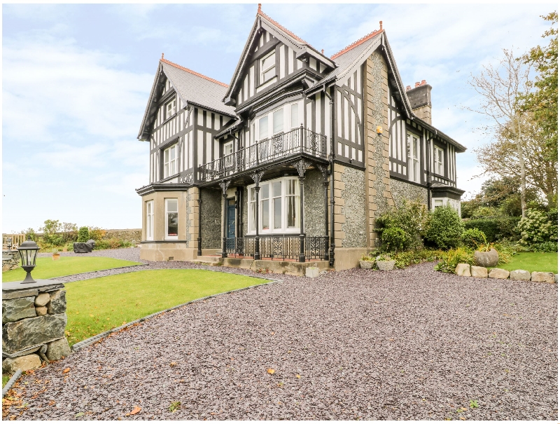 Plas Y Bryn Hall a british holiday cottage for 14 in ,