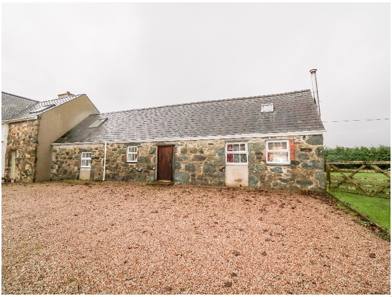 Sgubor Geirch a british holiday cottage for 4 in , 