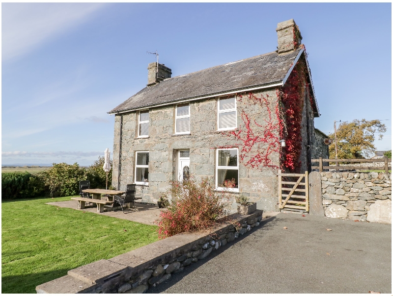 Tyddyn a british holiday cottage for 6 in , 