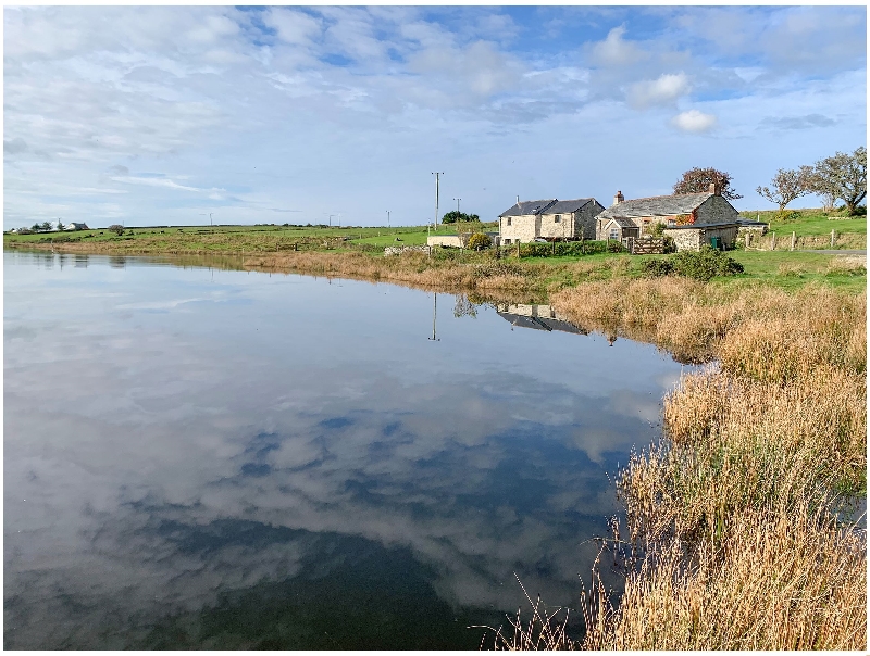 Dozmary Pool Barn a british holiday cottage for 6 in , 