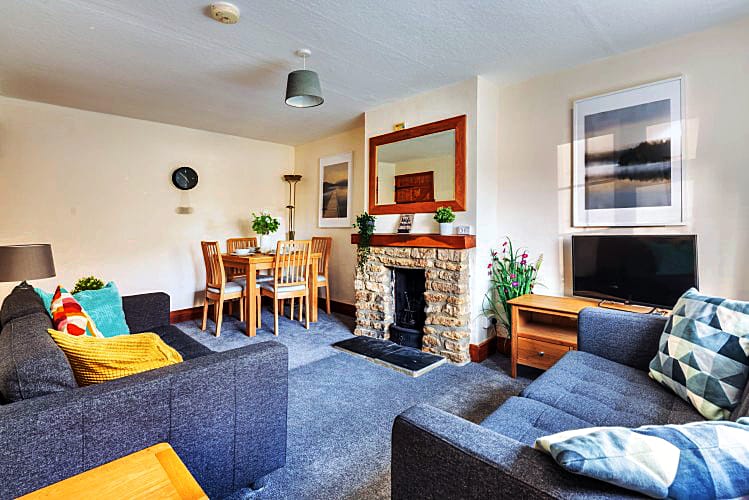 Spring Cottage a british holiday cottage for 4 in , 