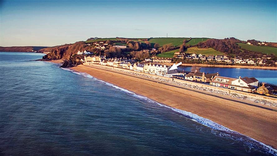 Upper Reeds a british holiday cottage for 6 in ,