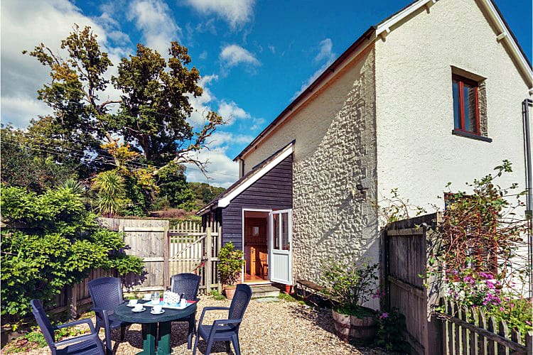 Little Goyle Cottage a british holiday cottage for 4 in ,