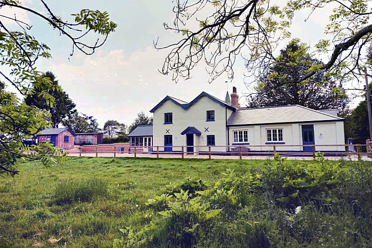 Bell Hatch a british holiday cottage for 4 in ,