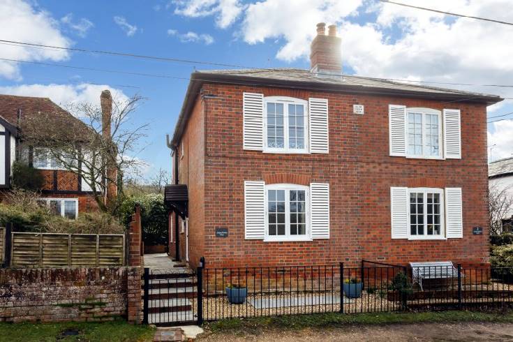 Click here for more about 1 Alum Green View