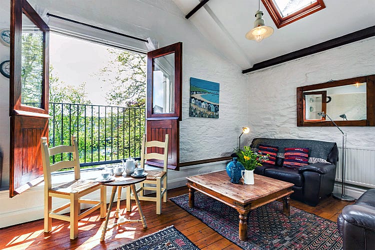 Riverside Loft a british holiday cottage for 2 in , 