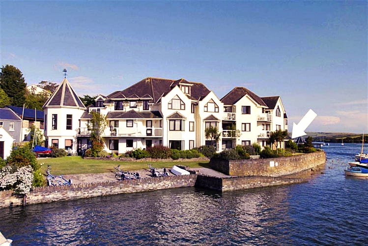 15 The Moorings a british holiday cottage for 4 in ,
